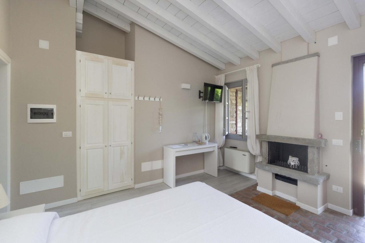 Agriturismo Cascina Carai มาโรเน ภายนอก รูปภาพ