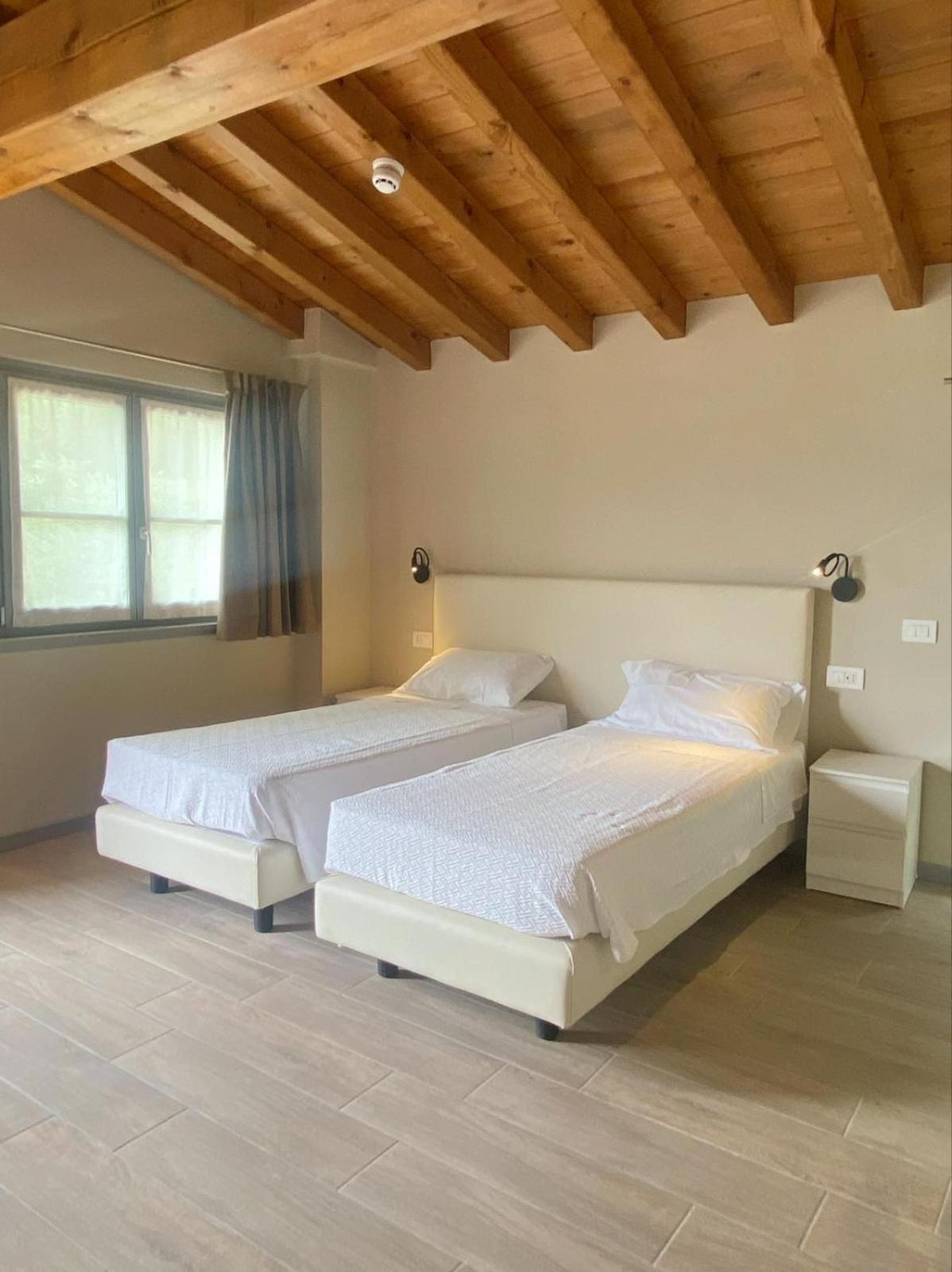 Agriturismo Cascina Carai มาโรเน ภายนอก รูปภาพ