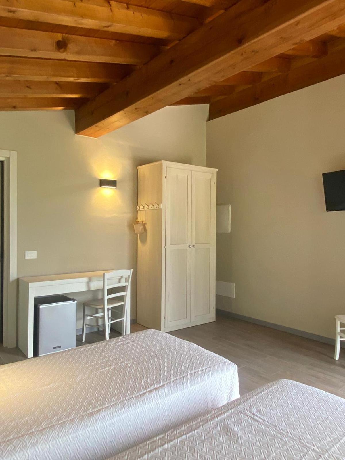 Agriturismo Cascina Carai มาโรเน ภายนอก รูปภาพ