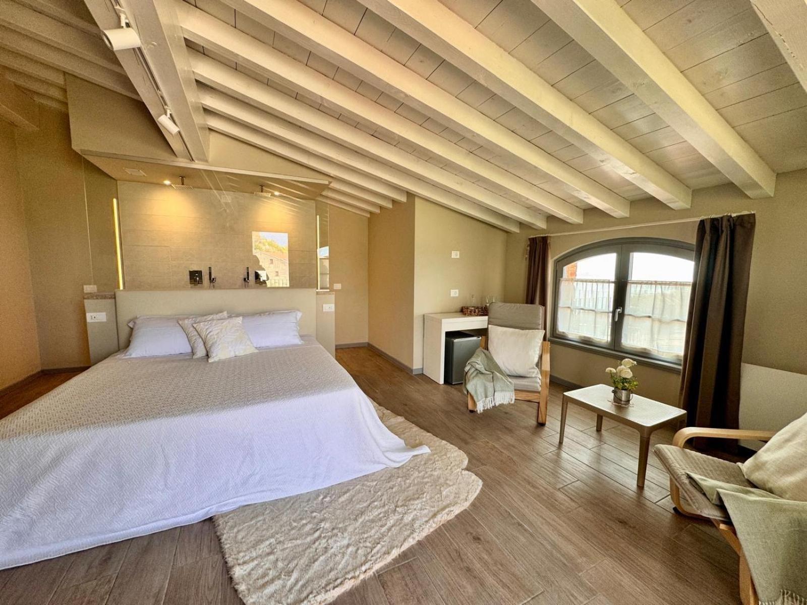 Agriturismo Cascina Carai มาโรเน ภายนอก รูปภาพ