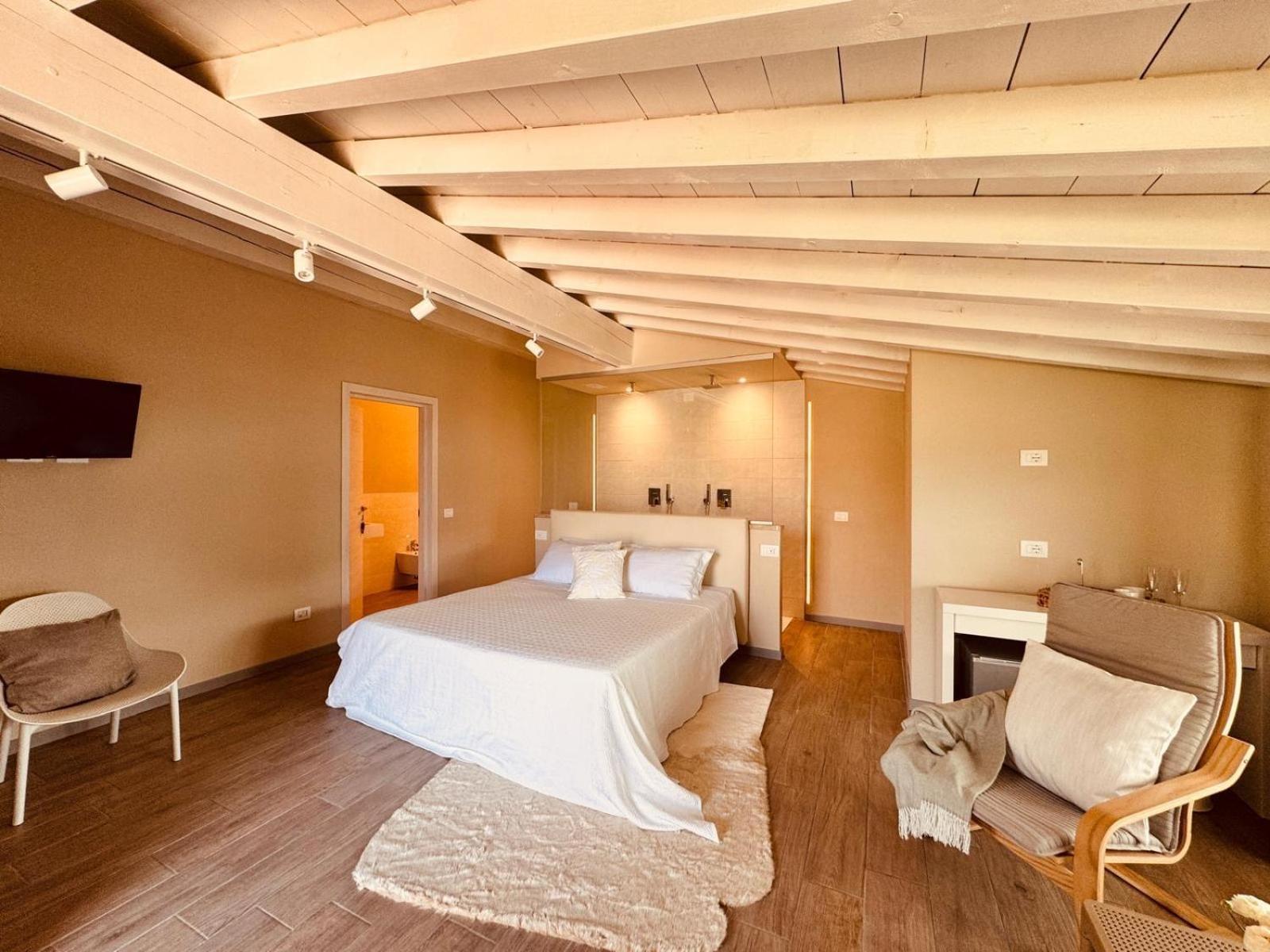 Agriturismo Cascina Carai มาโรเน ภายนอก รูปภาพ