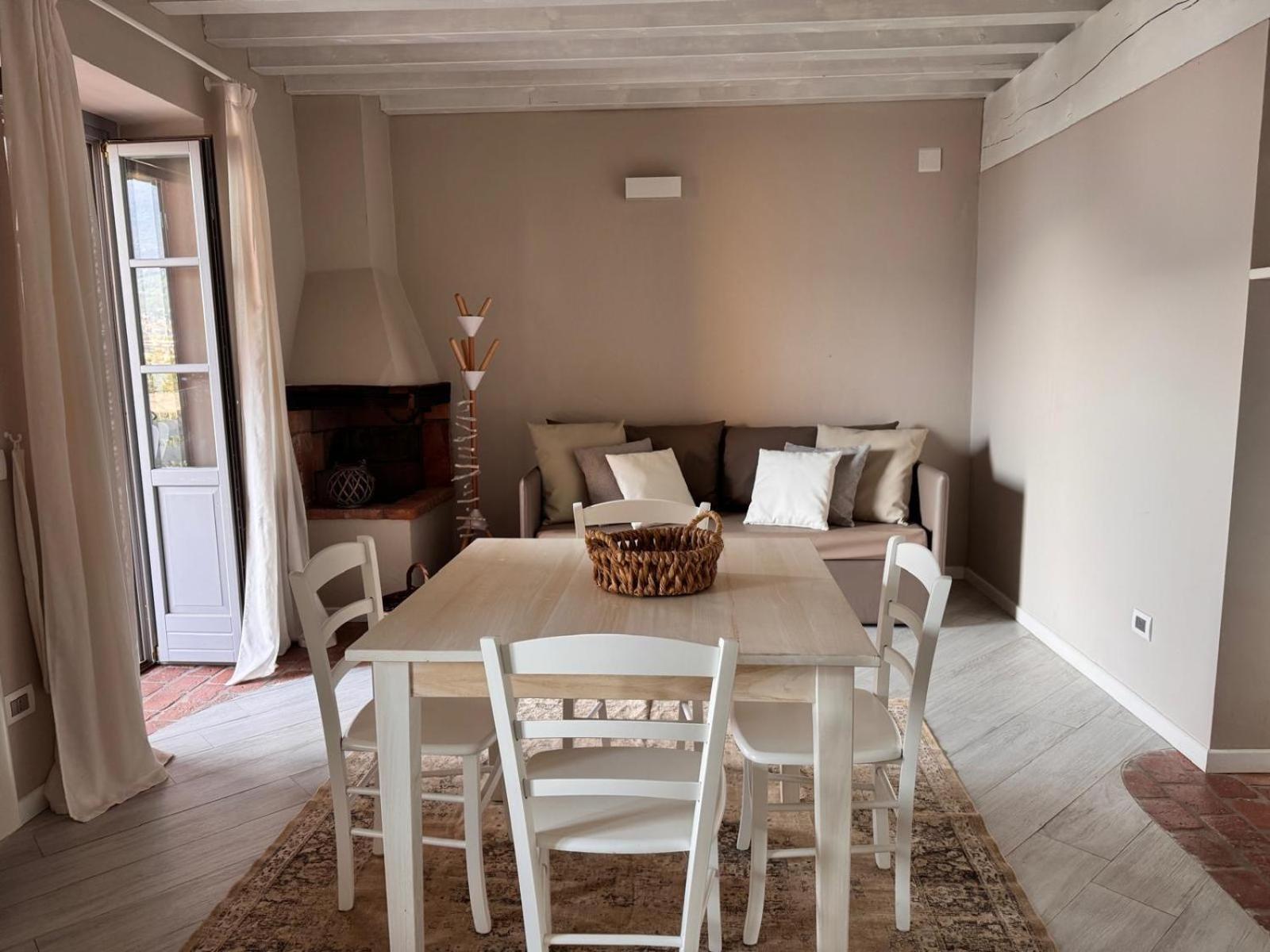 Agriturismo Cascina Carai มาโรเน ภายนอก รูปภาพ