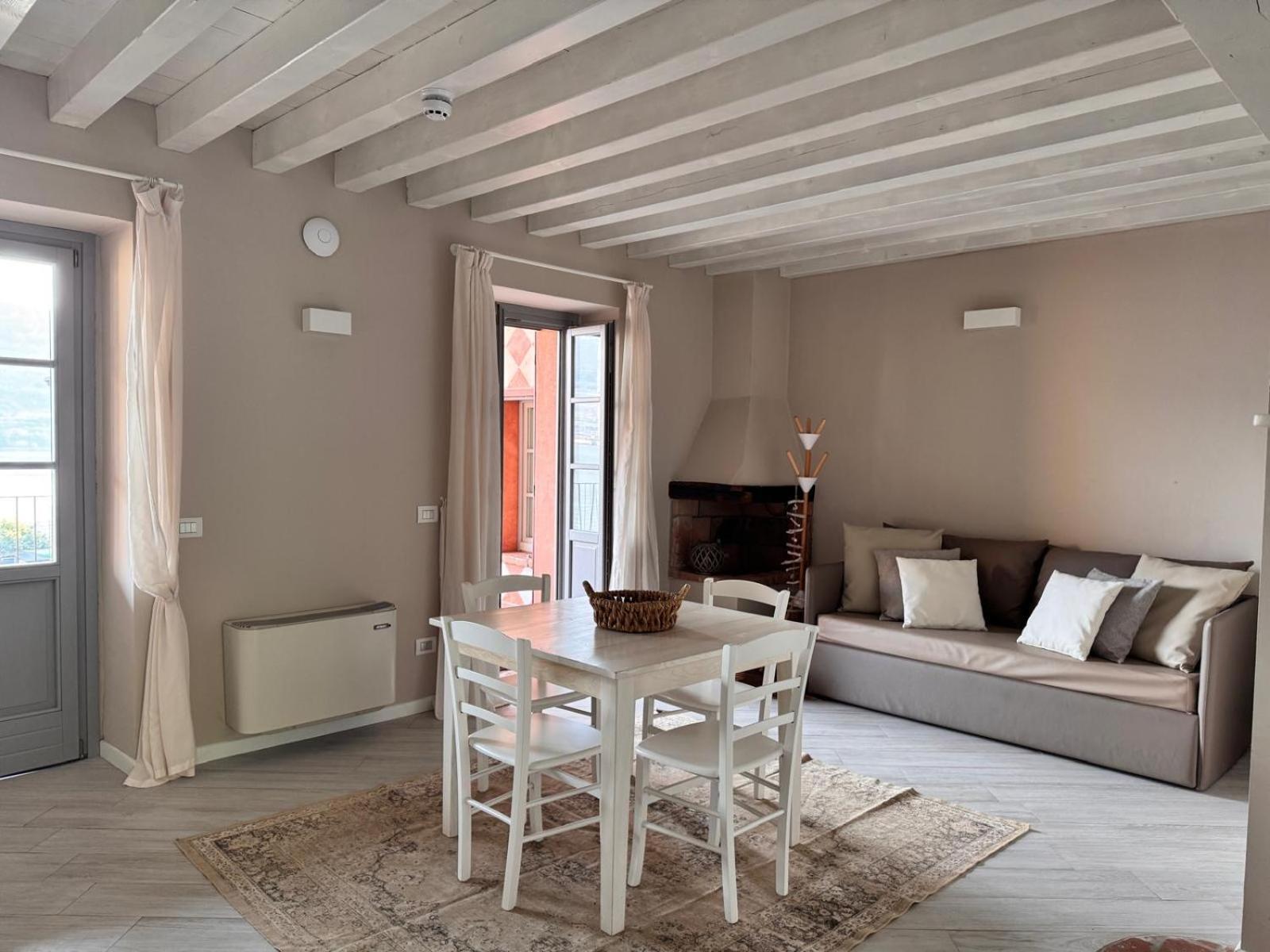 Agriturismo Cascina Carai มาโรเน ภายนอก รูปภาพ